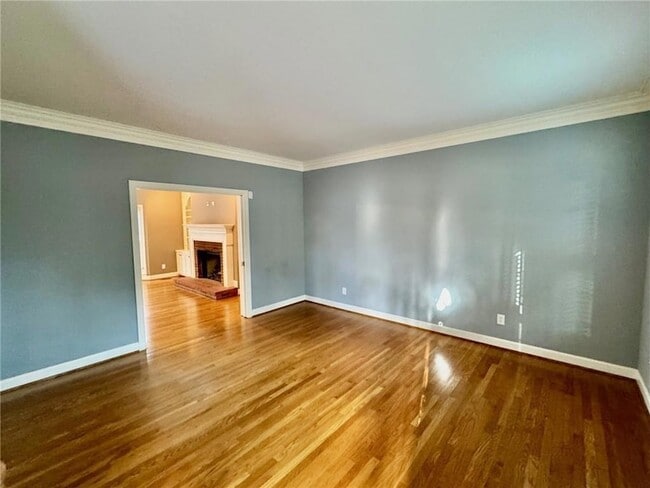 Building Photo - 5450 Heathridge Terrace