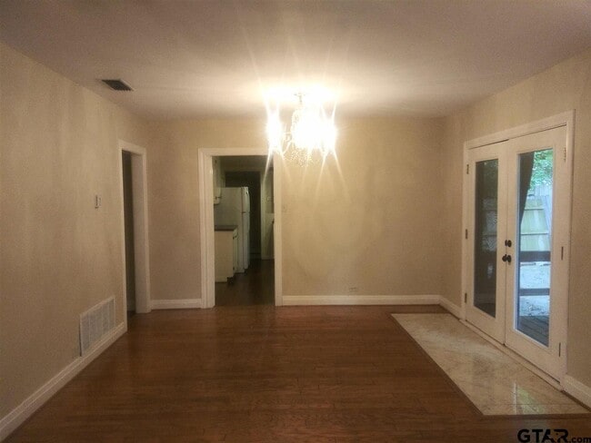 Building Photo - 539 Williams Ct