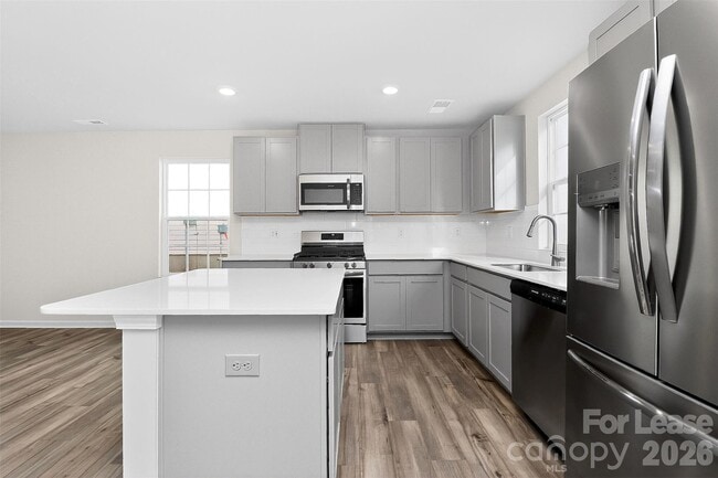 Building Photo - 10032 Greystar Ln