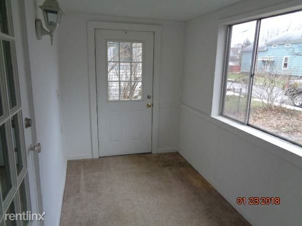 Building Photo - 3 br, 1 bath House - 356 Mercer Ave
