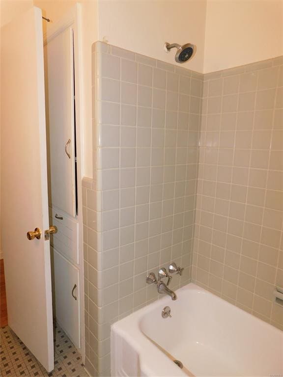 Building Photo - 127 N Wildwood Dr
