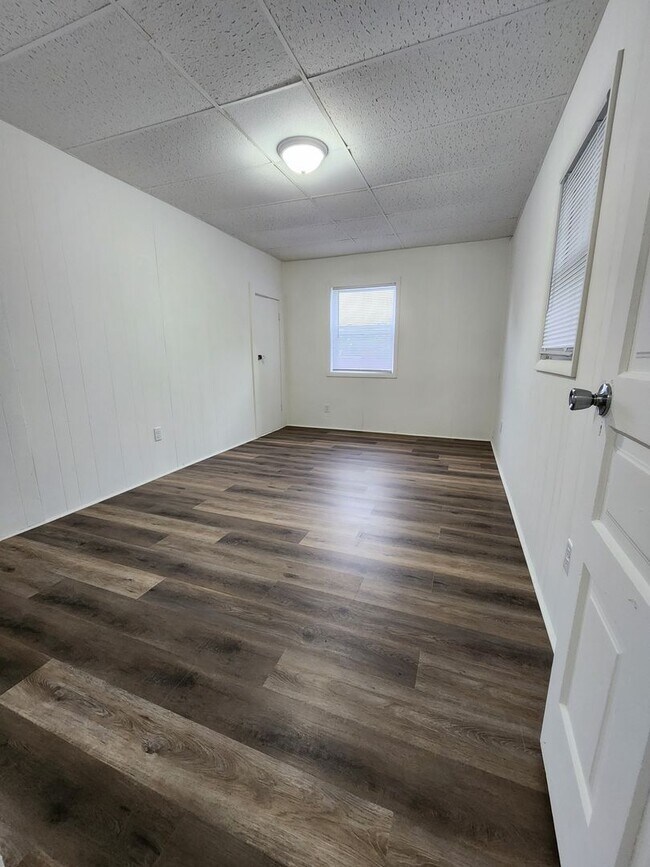 Building Photo - 112 N. Third Ave