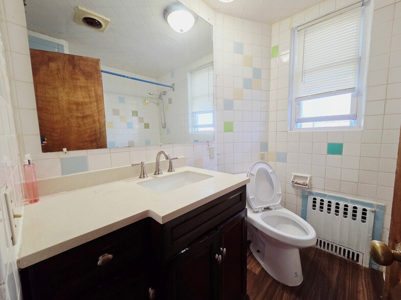 Building Photo - 78 Falcon St