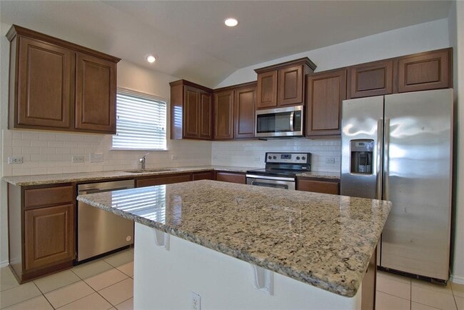 Building Photo - 16724 Ruggio Rd