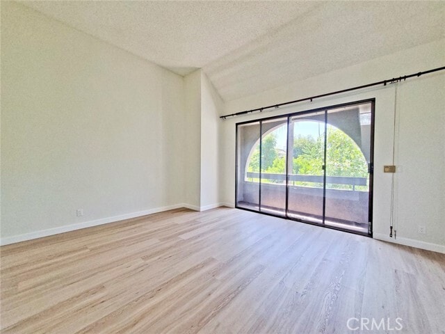 Building Photo - 5345 White Oak Ave