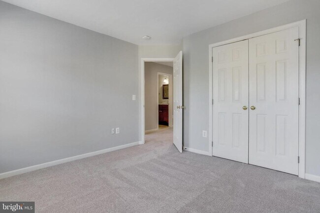 Building Photo - 6522 Trask Terrace