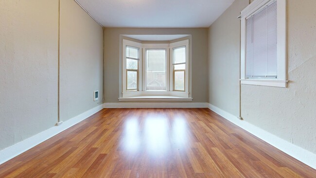 Interior Photo - Roycroft Apartments