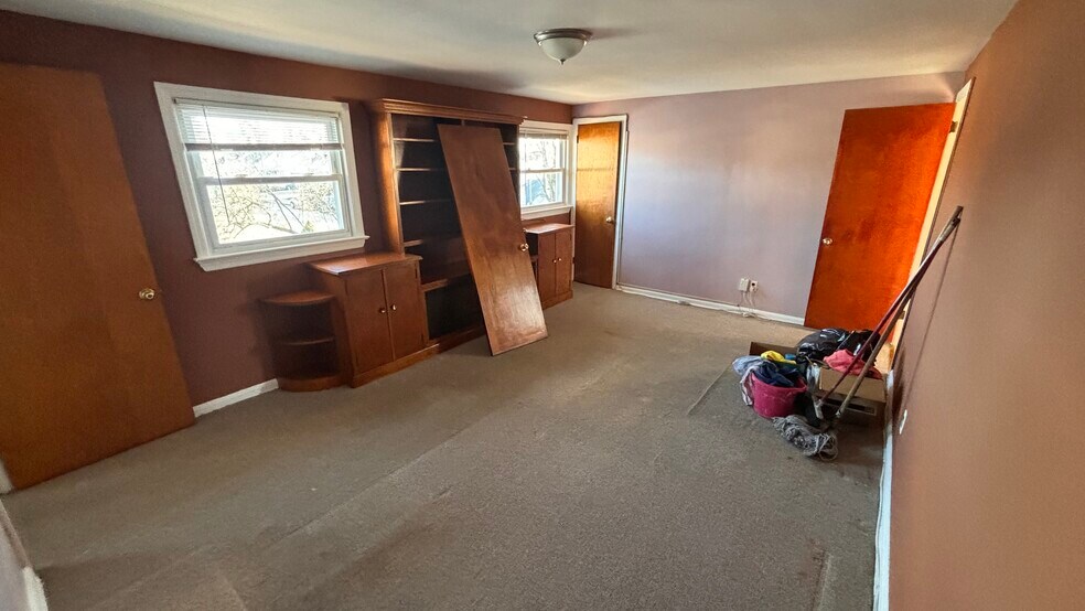 3rd bedroom - 870 Louisa St