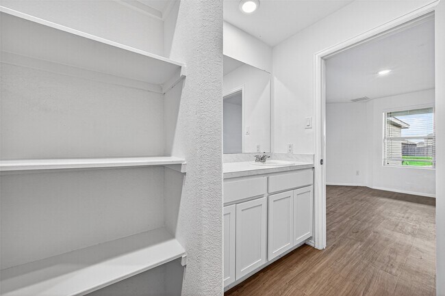 Building Photo - 27003 Euphonia Grn Ln