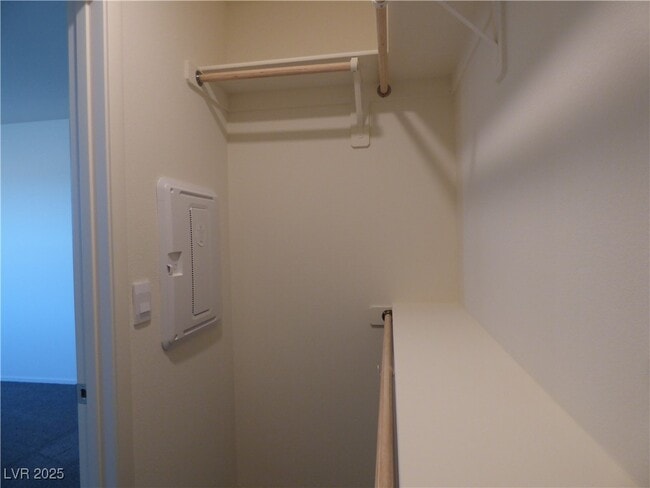 Building Photo - 9428 Emerald Mesa St