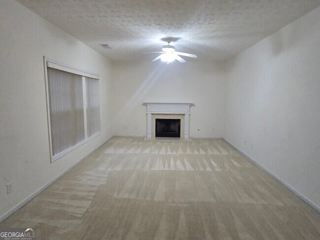 Building Photo - 3490 Southpointe Hill Dr NE