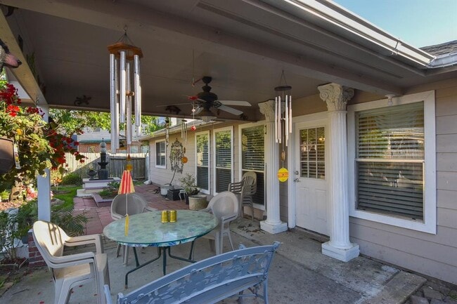 Building Photo - 14814 Cantor Cir