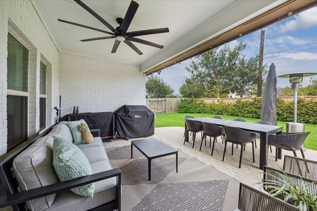 Building Photo - 3323 Emerald Valley Dr