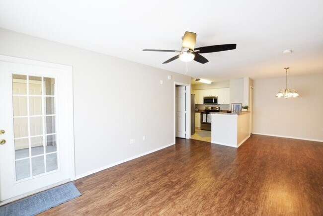 Building Photo - 170 Laterino Ct