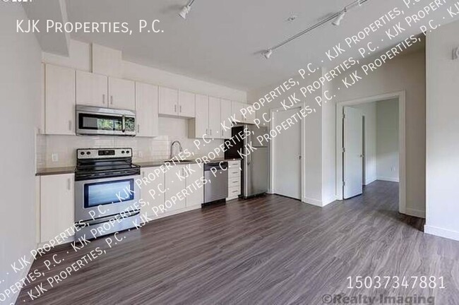 Building Photo - Winter Special: Look & Lease Within 24 Hou...