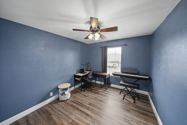 Building Photo - Beautifully Updated Home with Game Room in Villas of Westcreek - Realtor Commission: $500