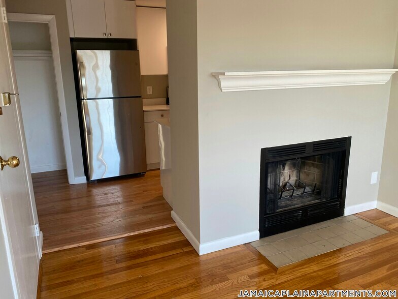 Building Photo - 50 Evergreen St