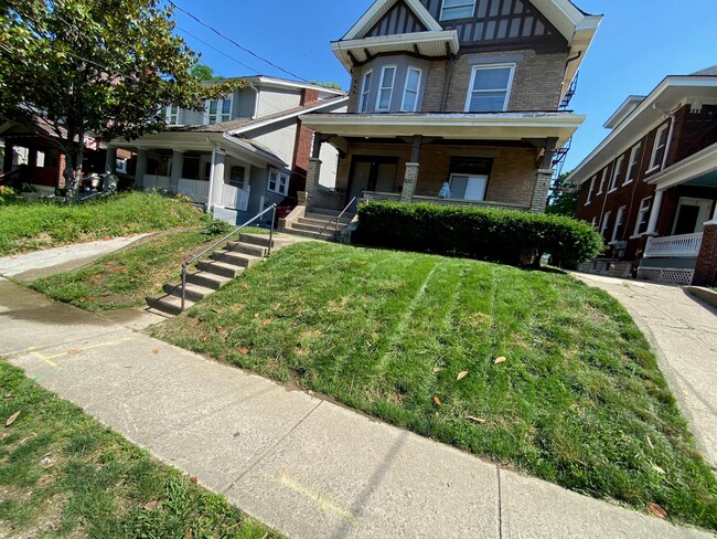 Building Photo - 1526 Dixmont Ave