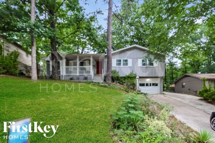 Primary Photo - 1416 Brewster Cir