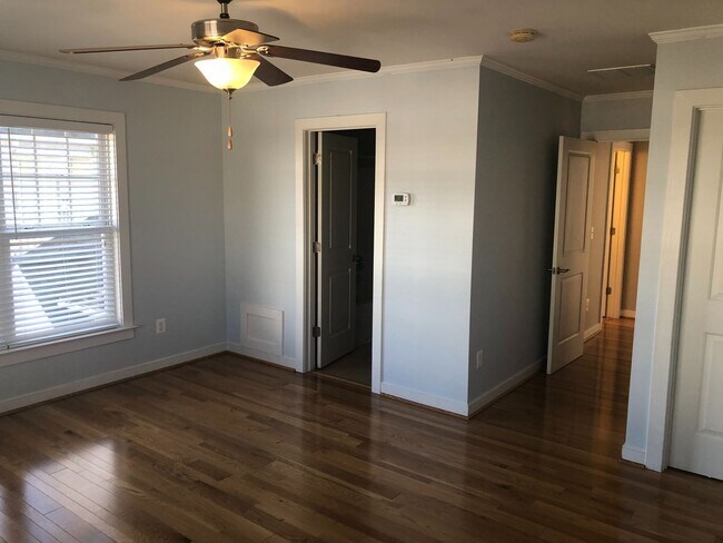 Building Photo - 178 Brookwood Dr