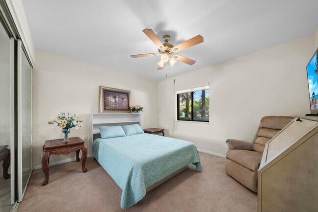 Building Photo - 601 Seafarer Cir