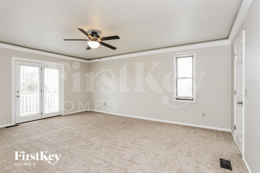 Building Photo - 416 Oak Pl