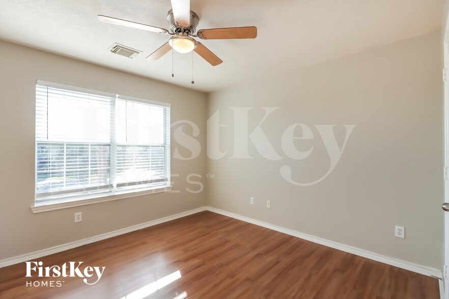 Building Photo - 12047 Back Bay Ridge Way