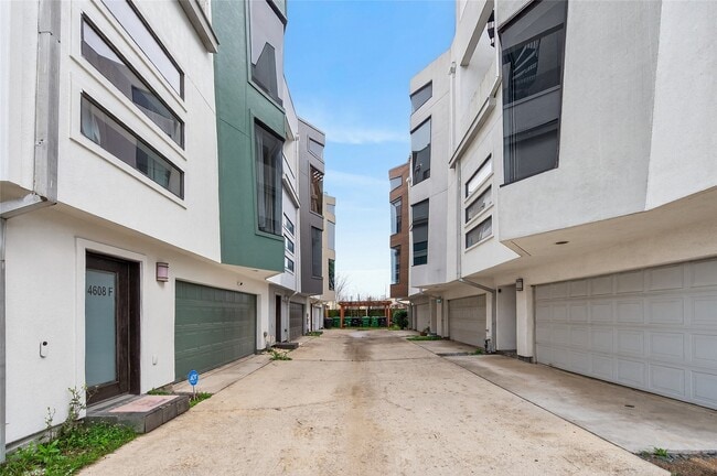 Building Photo - 4608 Nett St