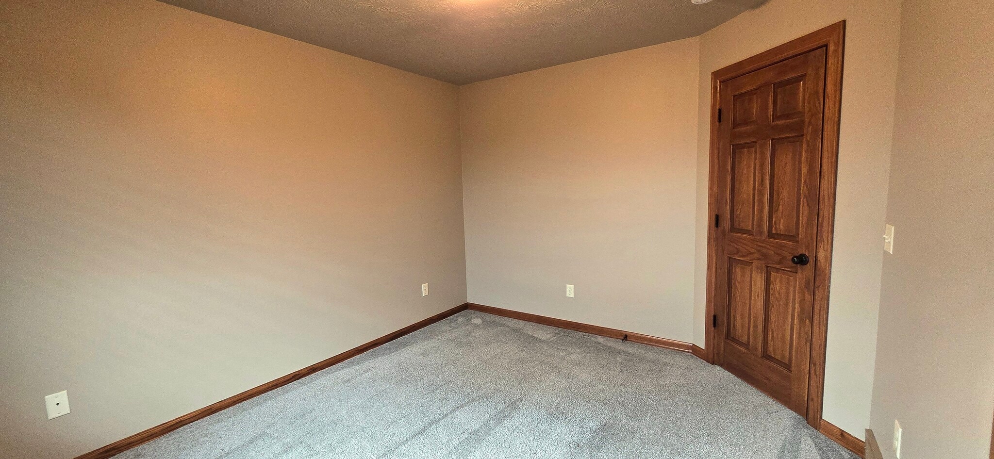 Bed 2, View 4 - 8413 W 53rd St