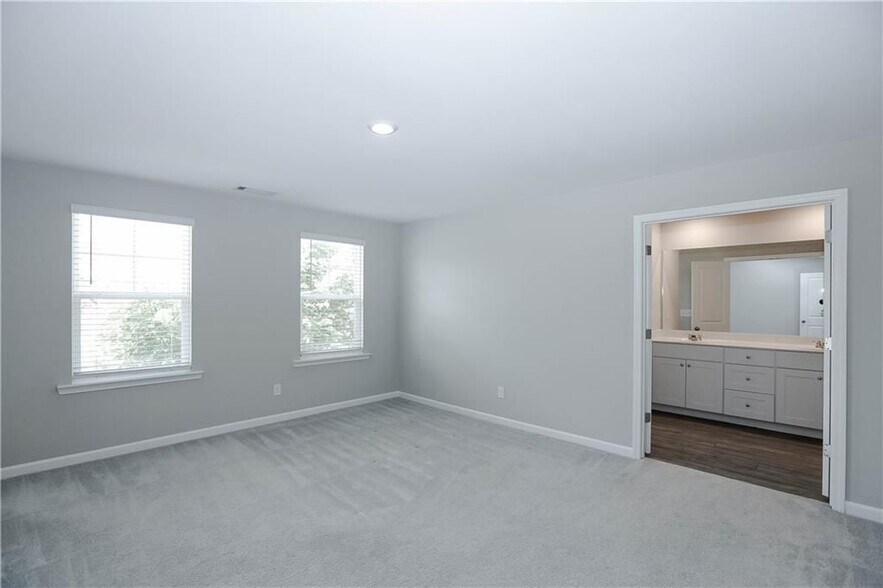 Building Photo - 4355 Magpie Dr