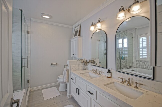 Building Photo - BEAUTIFULLY REMODELED, HIGH-END REDONDO HILLS HOME W/ AMAZING GREAT ROOM LIVING SPACE, 2 BALCONIE...