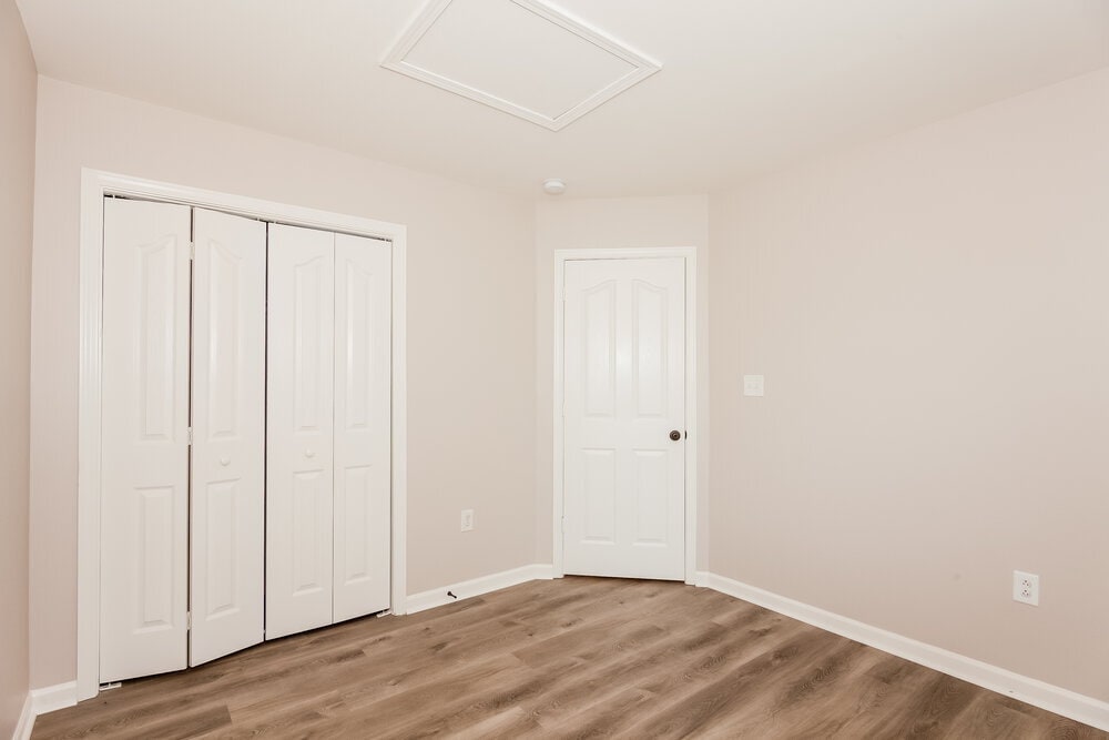 Building Photo - 6825 Chieftain Dr