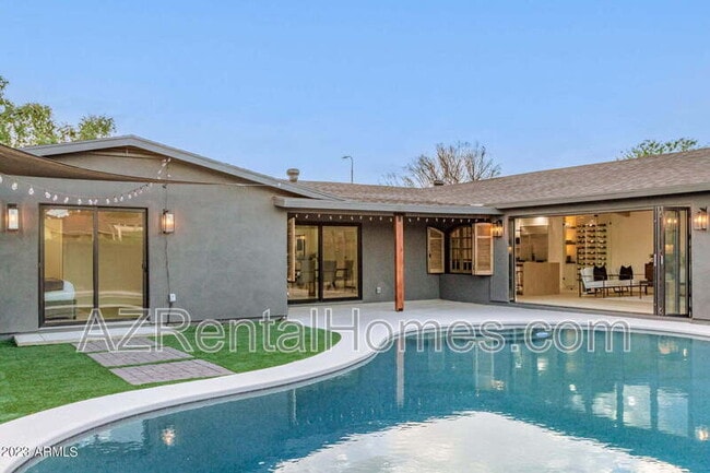 Building Photo - 3005 N 81st Pl