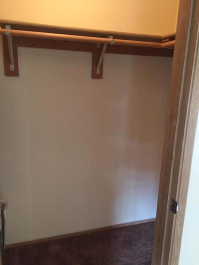 Building Photo - 1 bedroom in Seattle WA 98116