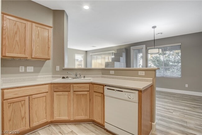 Building Photo - 708 Respectful Ridge Ave