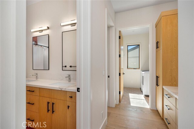 Building Photo - 1120 7th St