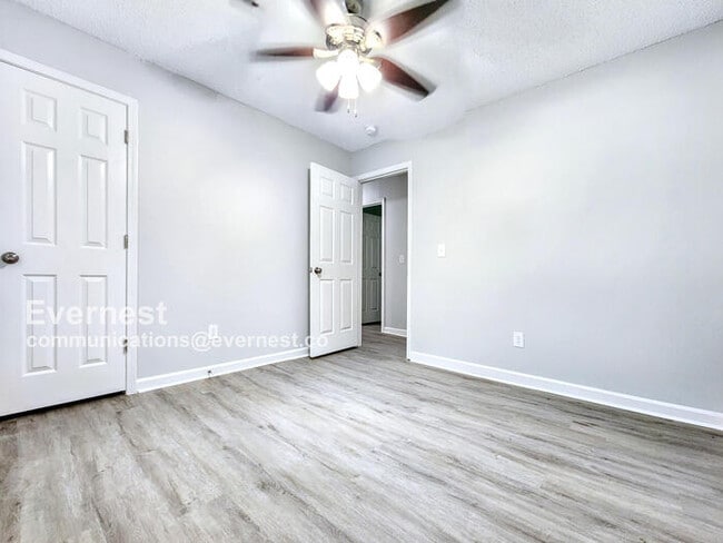 Building Photo - 80 Remington Ln