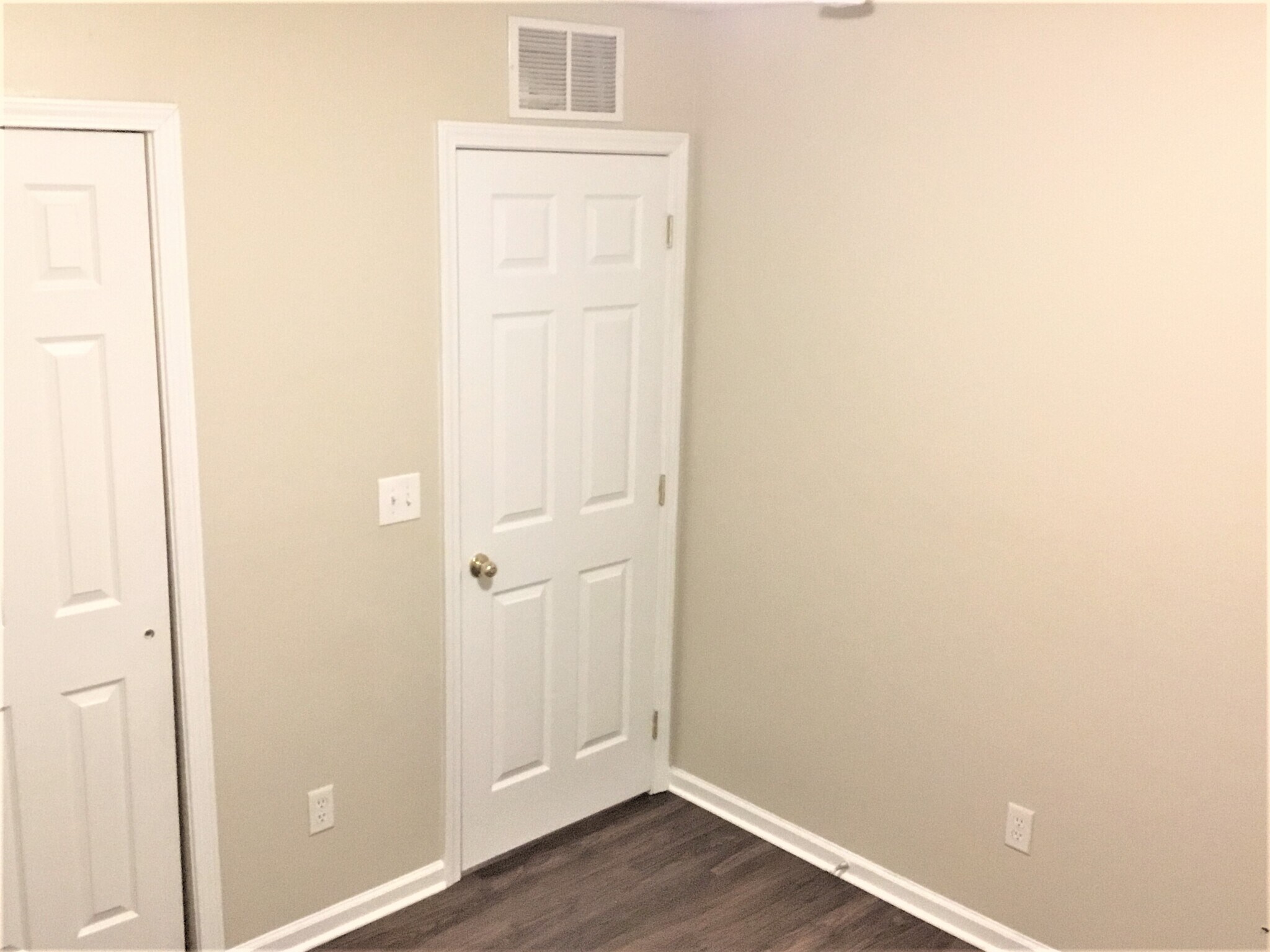 Building Photo - 12755 Black Angus Dr
