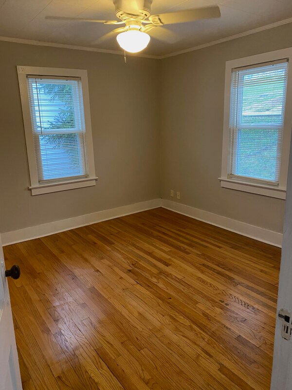 Building Photo - 740 Sunset Dr