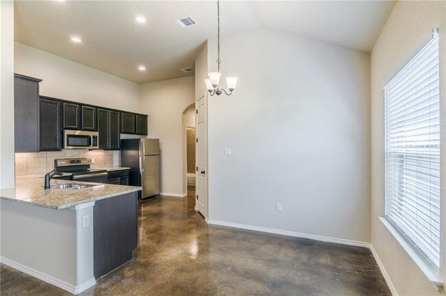 Building Photo - 153 Samuel Dr