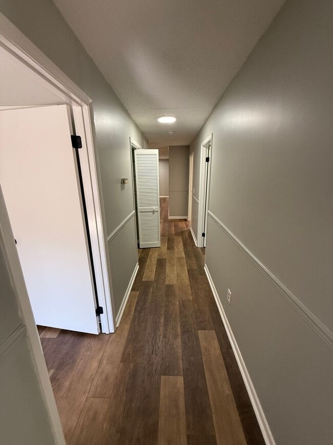 Building Photo - CHARMING UPDATED HOME FOR RENT IN GUNTERSV...