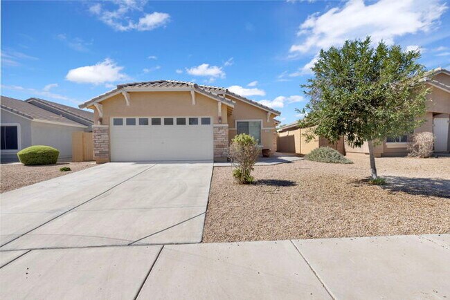 Primary Photo - 17161 W Port Royale Ln