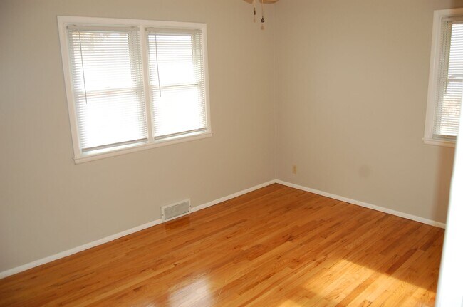 Building Photo - 4630 Starr St