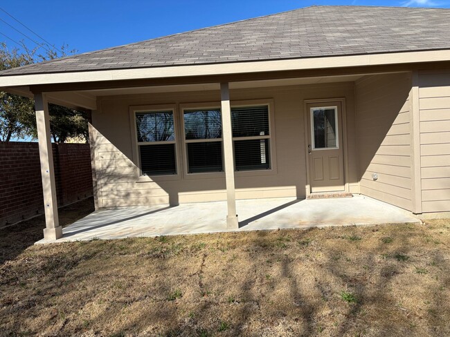 Building Photo - Brand New Home!!! Single Story 4 bedroom o...