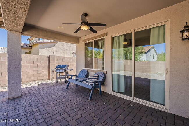 Building Photo - 2008 E Stacey Rd