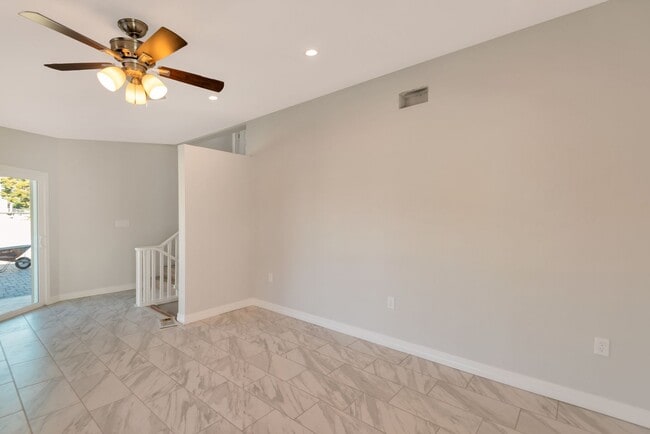 Building Photo - Spacious 6-Bedroom Pool Home Near ASU in Prime Tempe Location