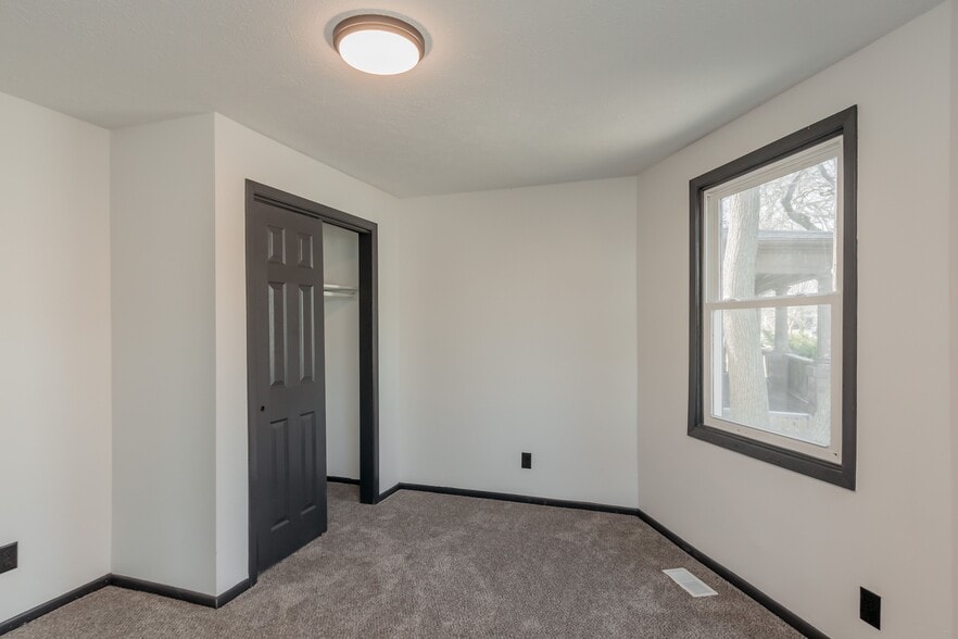 Building Photo - 2901 R St