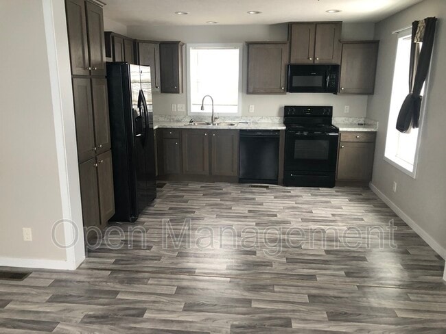 Building Photo - 2700 Brookpark Rd