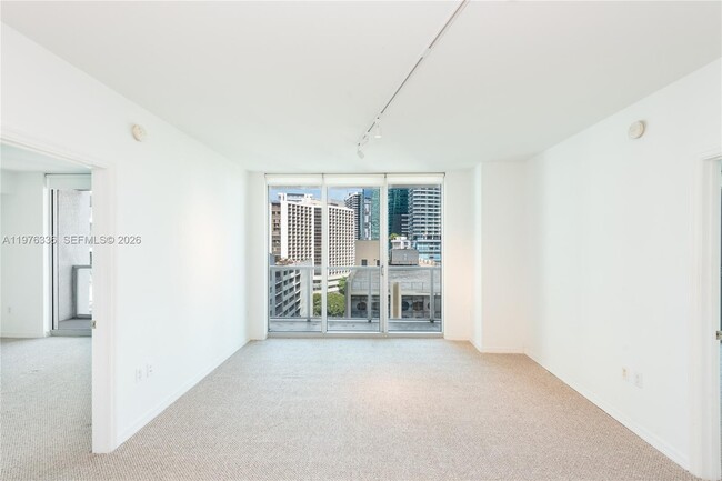 Building Photo - 500 Brickell Ave