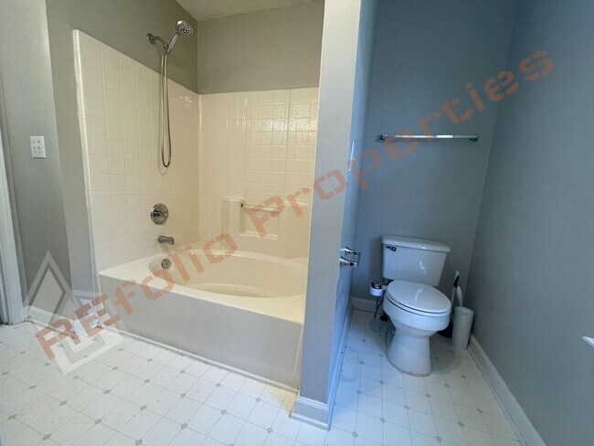 Building Photo - Charming 3-Bedroom Cul-de-Sac Home with Sc...